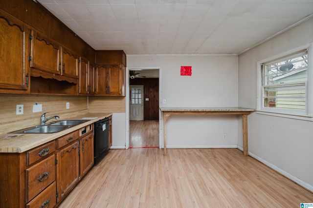 2017 29TH AVENUE N, Bessemer, AL 35023