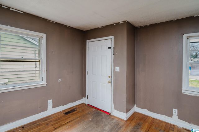 2017 29TH AVENUE N, Bessemer, AL 35023