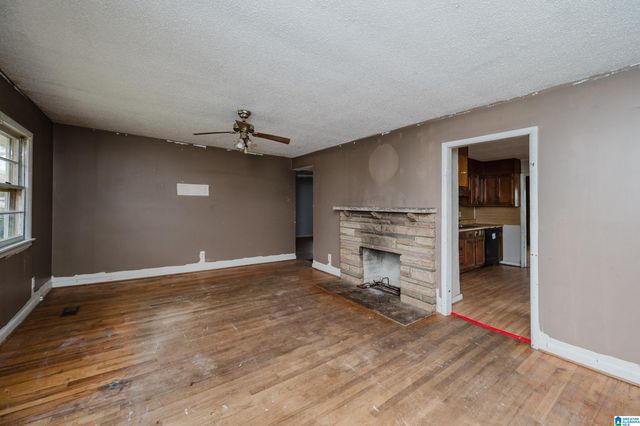 2017 29TH AVENUE N, Bessemer, AL 35023