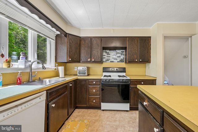 109 LONG LN, Voorhees, NJ 08043