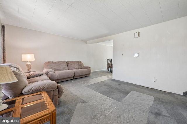 109 LONG LN, Voorhees, NJ 08043