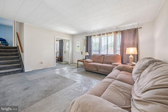 109 LONG LN, Voorhees, NJ 08043