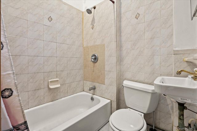 1572 Bergen Street, Brooklyn, NY 11213