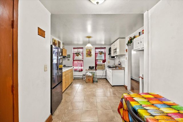1572 Bergen Street, Brooklyn, NY 11213