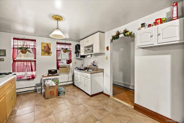 1572 Bergen Street, Brooklyn, NY 11213