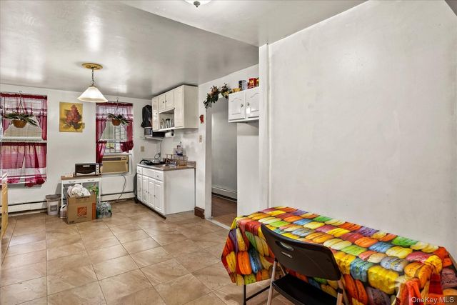1572 Bergen Street, Brooklyn, NY 11213