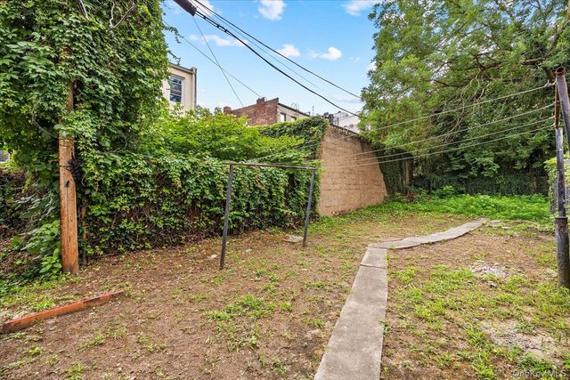 1572 Bergen Street, Brooklyn, NY 11213