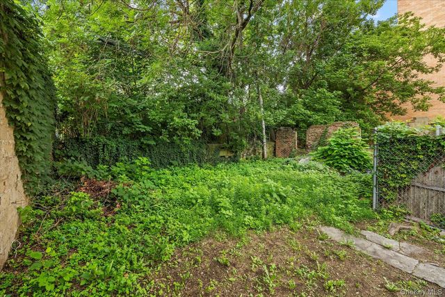 1572 Bergen Street, Brooklyn, NY 11213