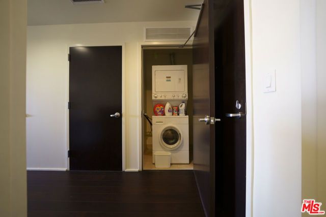 1100 S Hope Street 914, Los Angeles, CA 90015