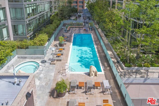 1100 S Hope Street 914, Los Angeles, CA 90015