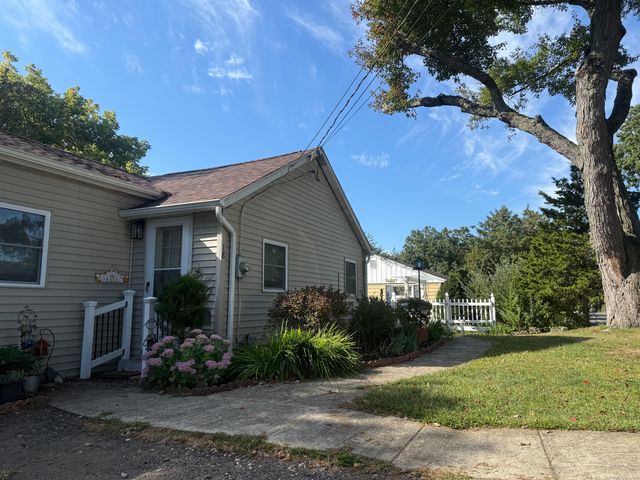 18 Pine Street, Norwich, CT 06360