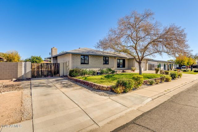 655 N Gentry Circle, Mesa, AZ 85213