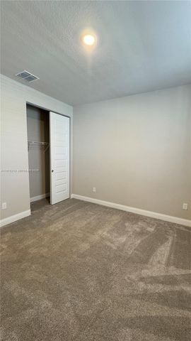 6712 NW Cloverdale Ave, Port St. Lucie, FL 34987