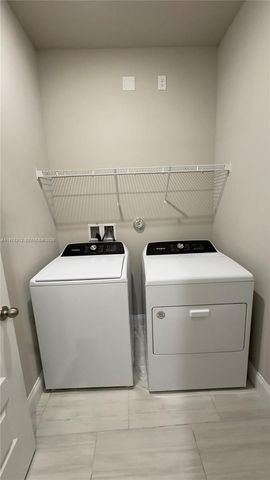 6712 NW Cloverdale Ave, Port St. Lucie, FL 34987