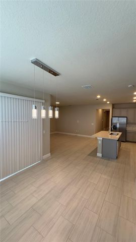 6712 NW Cloverdale Ave, Port St. Lucie, FL 34987