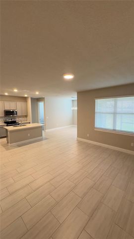 6712 NW Cloverdale Ave, Port St. Lucie, FL 34987