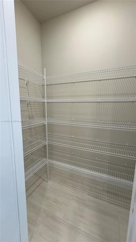 6712 NW Cloverdale Ave, Port St. Lucie, FL 34987