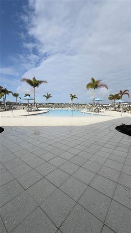 6712 NW Cloverdale Ave, Port St. Lucie, FL 34987