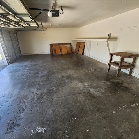 7301 Diamond Ridge Dr, Corpus Christi, TX 78413