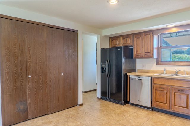 2802 Seymour Lane 2802 Seymour Lane, Springfield, OH 45503