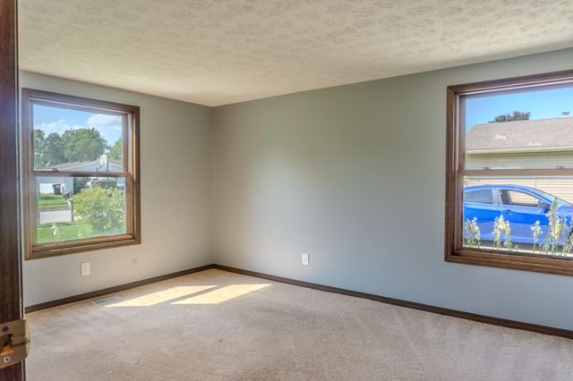 2802 Seymour Lane 2802 Seymour Lane, Springfield, OH 45503