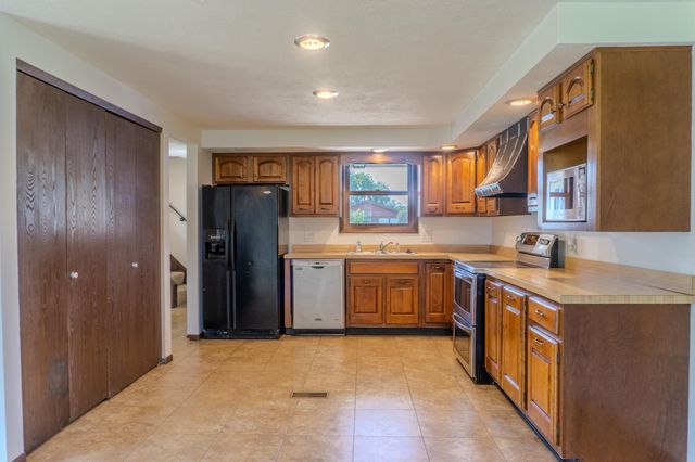 2802 Seymour Lane 2802 Seymour Lane, Springfield, OH 45503