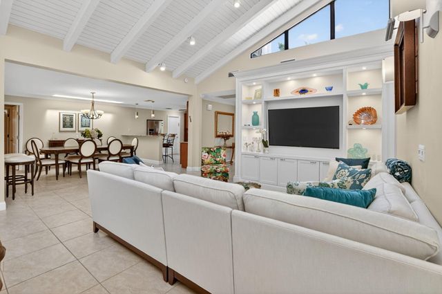 8208 Casa Del Lago 23b, Boca Raton, FL 33433