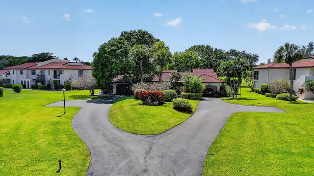 8208 Casa Del Lago 23b, Boca Raton, FL 33433