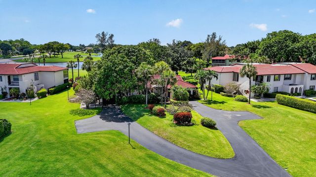 8208 Casa Del Lago 23b, Boca Raton, FL 33433