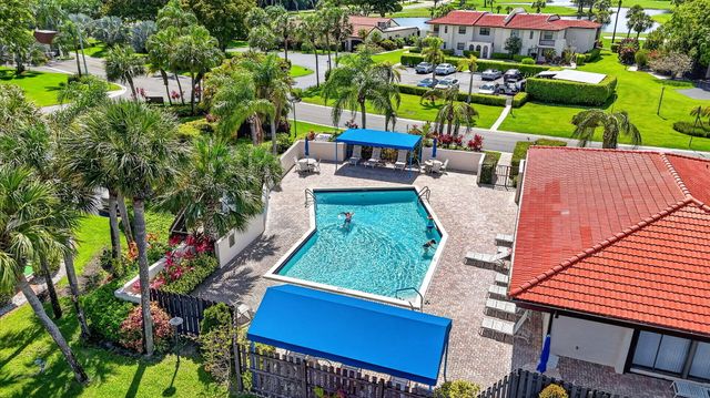 8208 Casa Del Lago 23b, Boca Raton, FL 33433