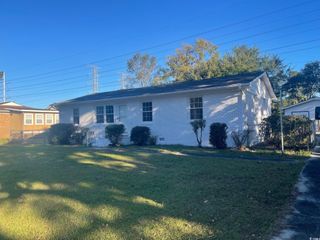 206 Cedar Ln., Conway, SC 29527