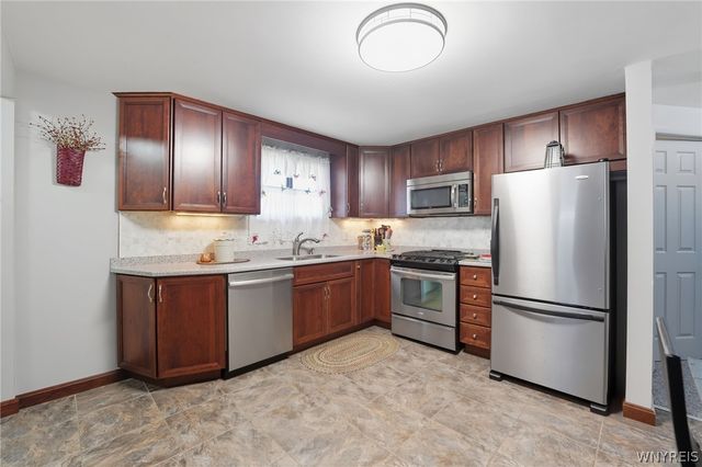 83 Danielle Drive, Cheektowaga, NY 14227