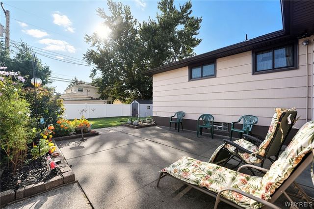 83 Danielle Drive, Cheektowaga, NY 14227