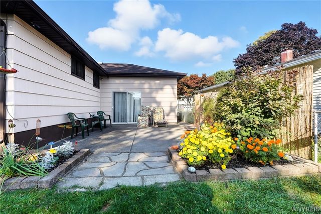 83 Danielle Drive, Cheektowaga, NY 14227