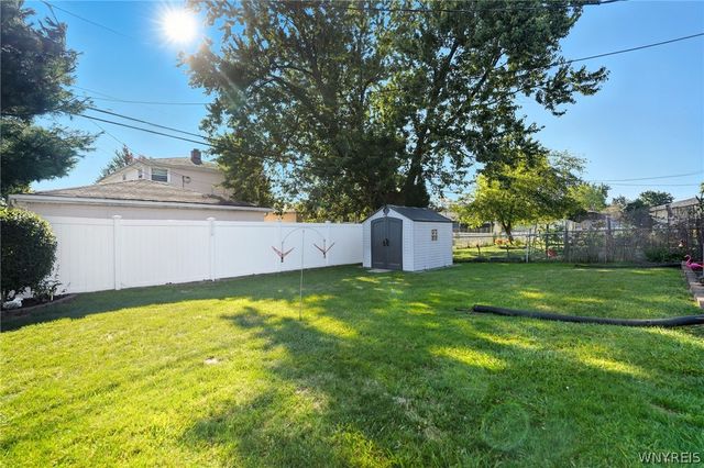 83 Danielle Drive, Cheektowaga, NY 14227