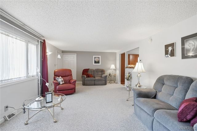 83 Danielle Drive, Cheektowaga, NY 14227