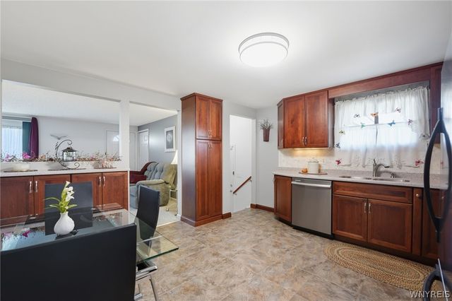 83 Danielle Drive, Cheektowaga, NY 14227