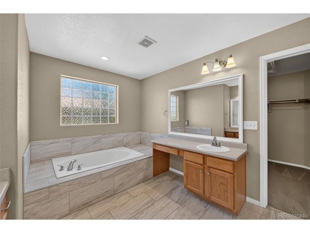 12752 Espera Way, Parker, CO 80134