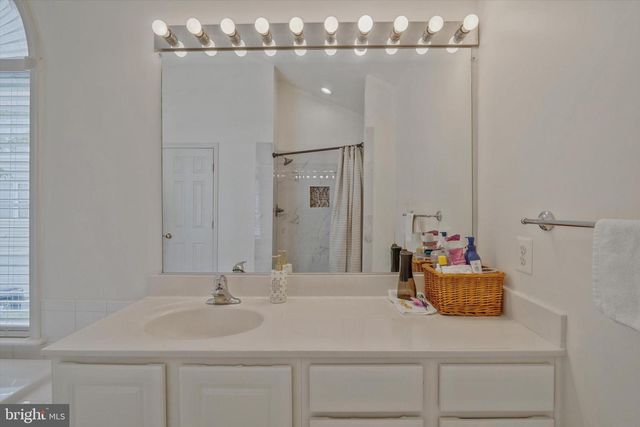 413 LONGHORN CRES, Rockville, MD 20850
