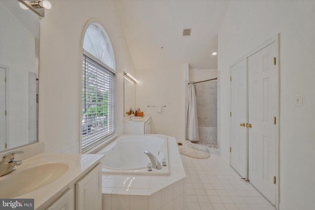 413 LONGHORN CRES, Rockville, MD 20850