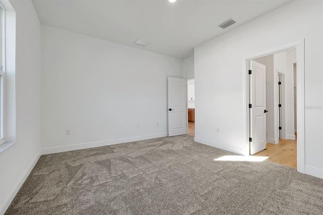 5745 WALLIS LANE, St Cloud, FL 34771