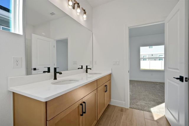 5745 WALLIS LANE, St Cloud, FL 34771