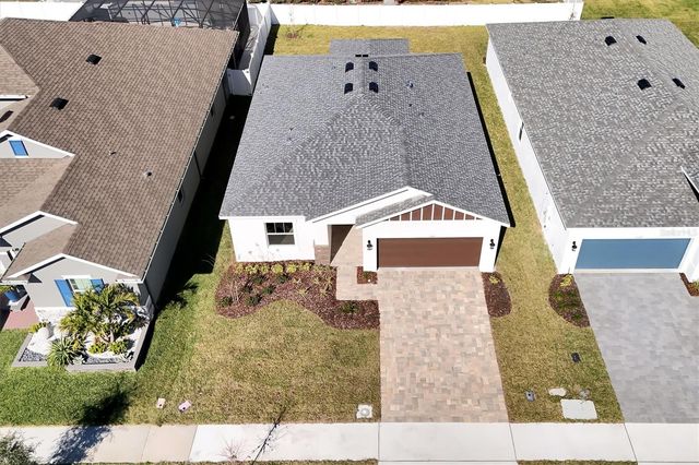 5745 WALLIS LANE, St Cloud, FL 34771