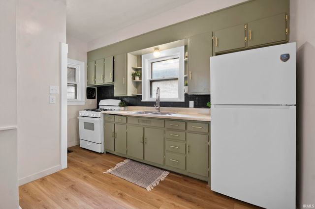 2506 S Wayne Avenue, Fort Wayne, IN 46807