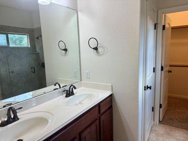 7233 Menchaca RD 17, Austin, TX 78745