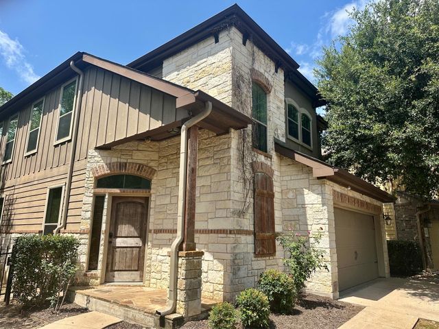 7233 Menchaca RD 17, Austin, TX 78745