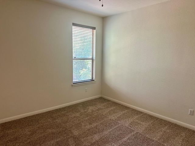 7233 Menchaca RD 17, Austin, TX 78745