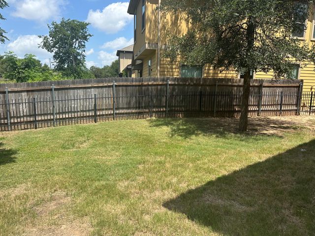 7233 Menchaca RD 17, Austin, TX 78745