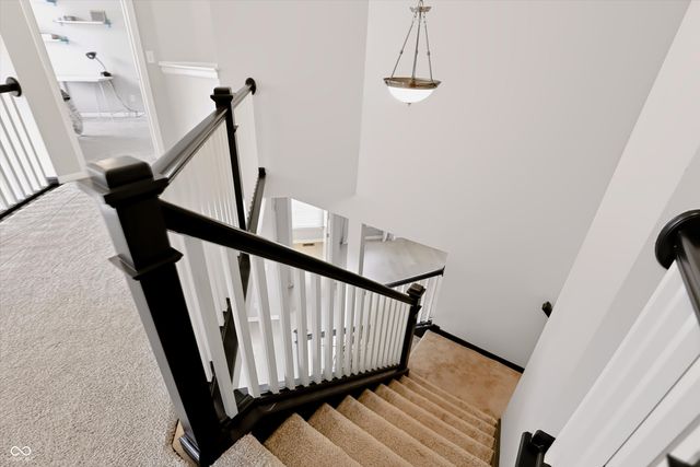 8838 Pin Oak Drive, Zionsville, IN 46077