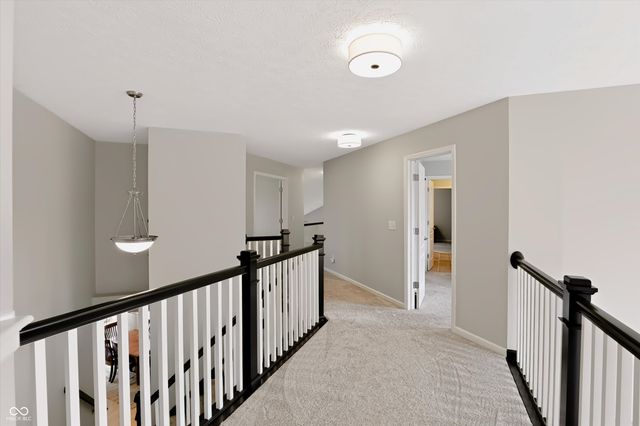 8838 Pin Oak Drive, Zionsville, IN 46077
